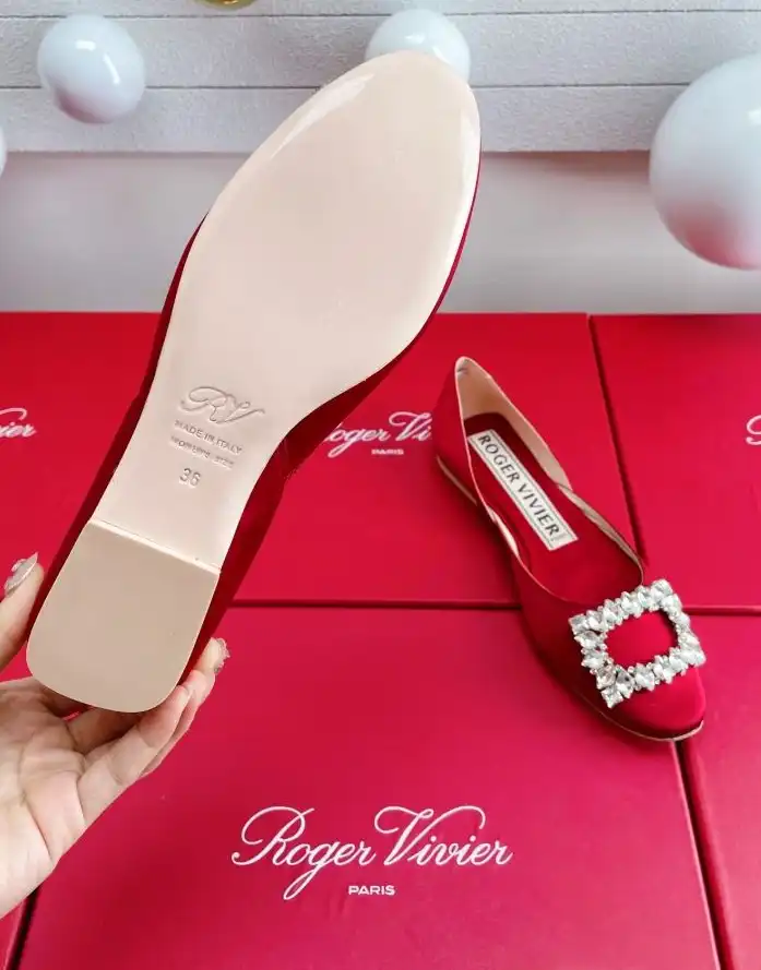 hype Roger Vivier flat shoes