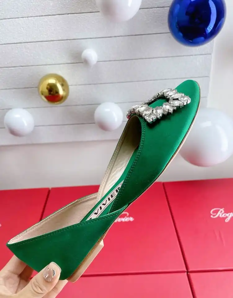 hype Roger Vivier flat shoes