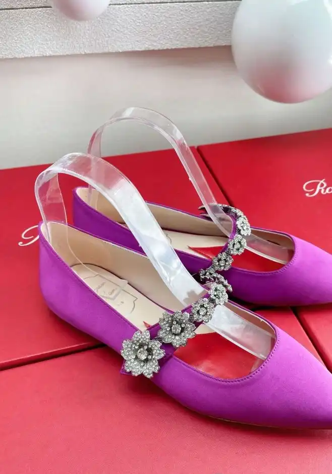 hype Roger Vivier flat shoes