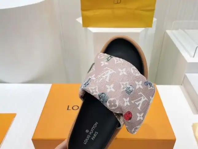 hype LV Slippers