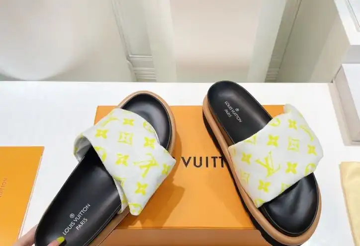 hype LV Slippers