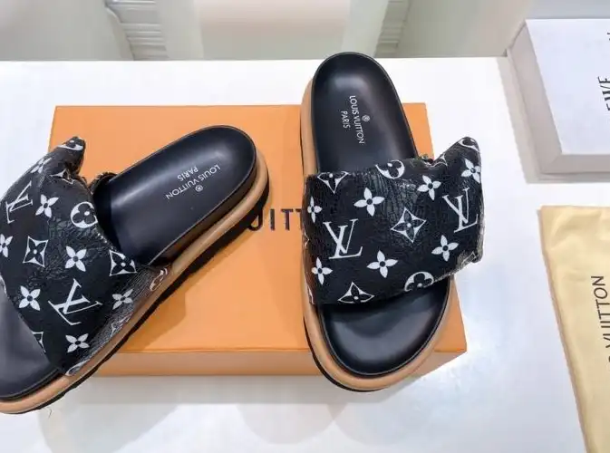 hype LV Slippers