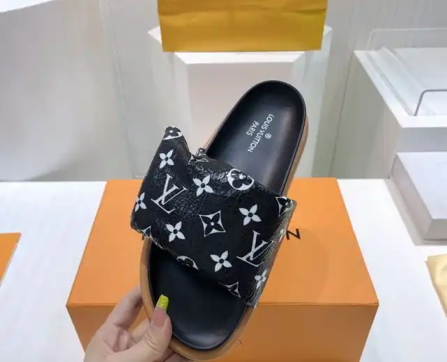 hype LV Slippers