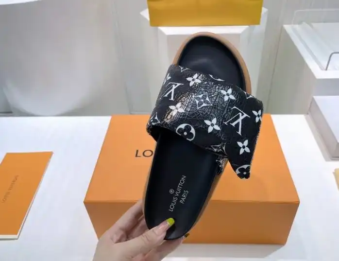 hype LV Slippers