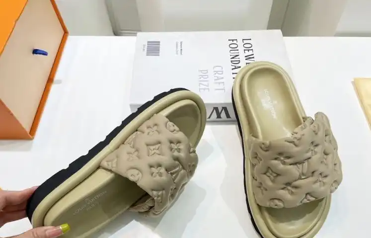 hype LV Slippers