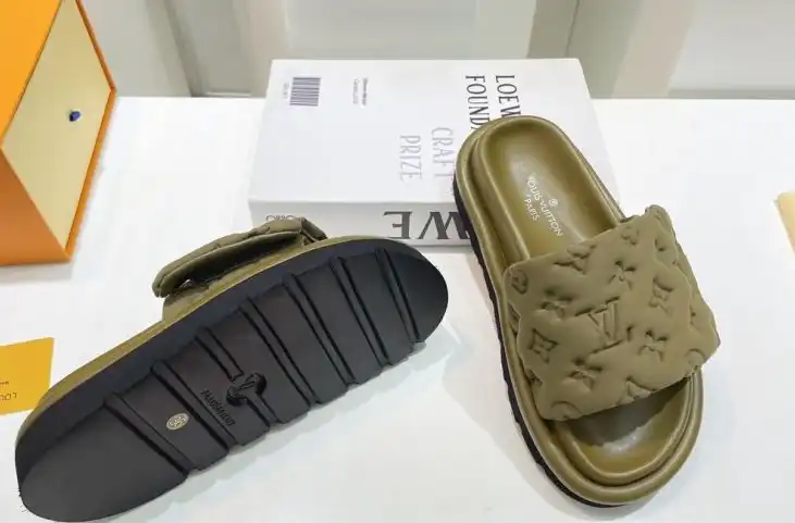 hype LV Slippers