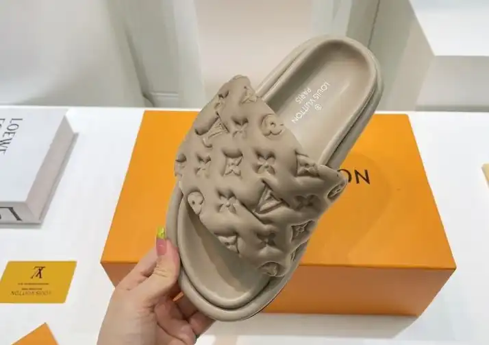 hype LV Slippers