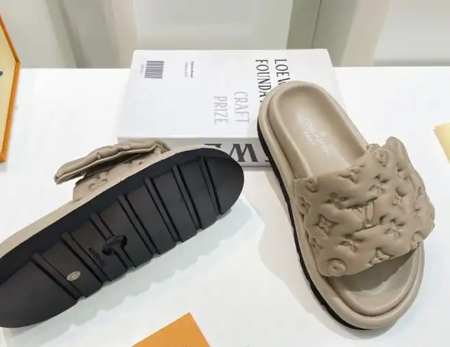 hype LV Slippers