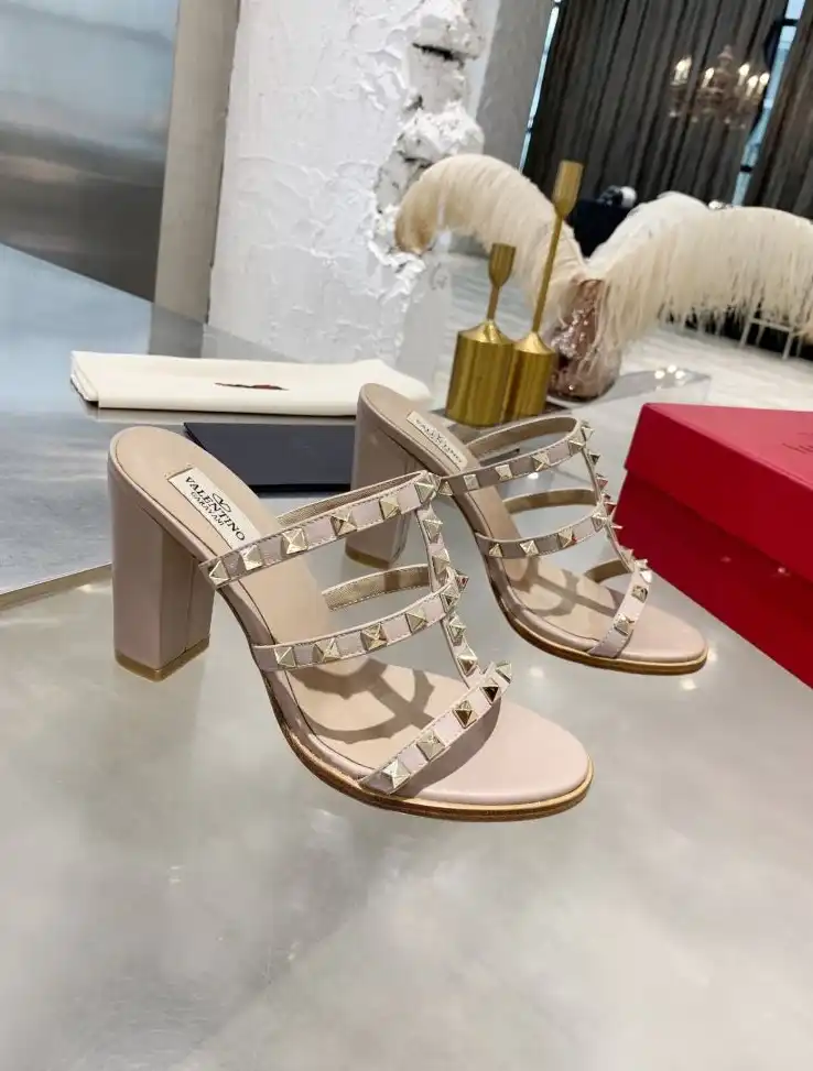 hype Valentino High Heels