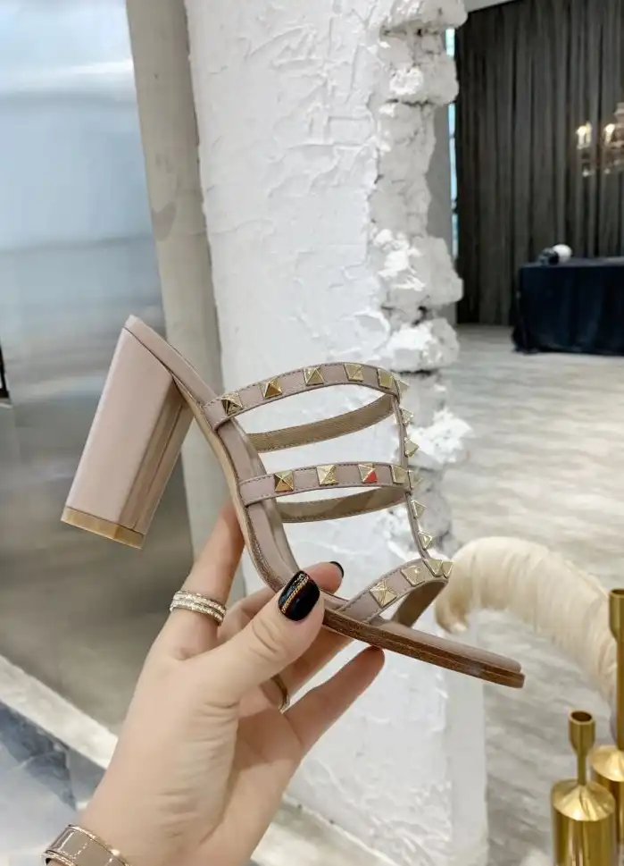 hype Valentino High Heels