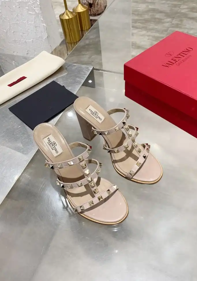 hype Valentino High Heels