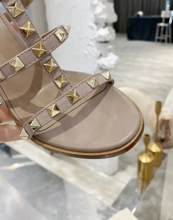 hype Valentino High Heels