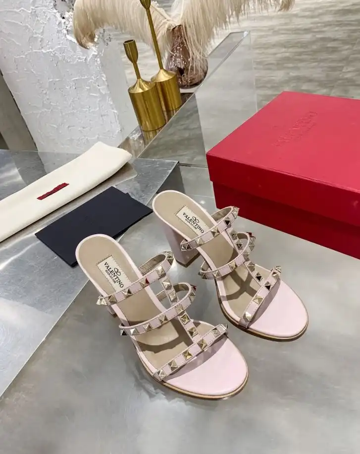 hype Valentino High Heels