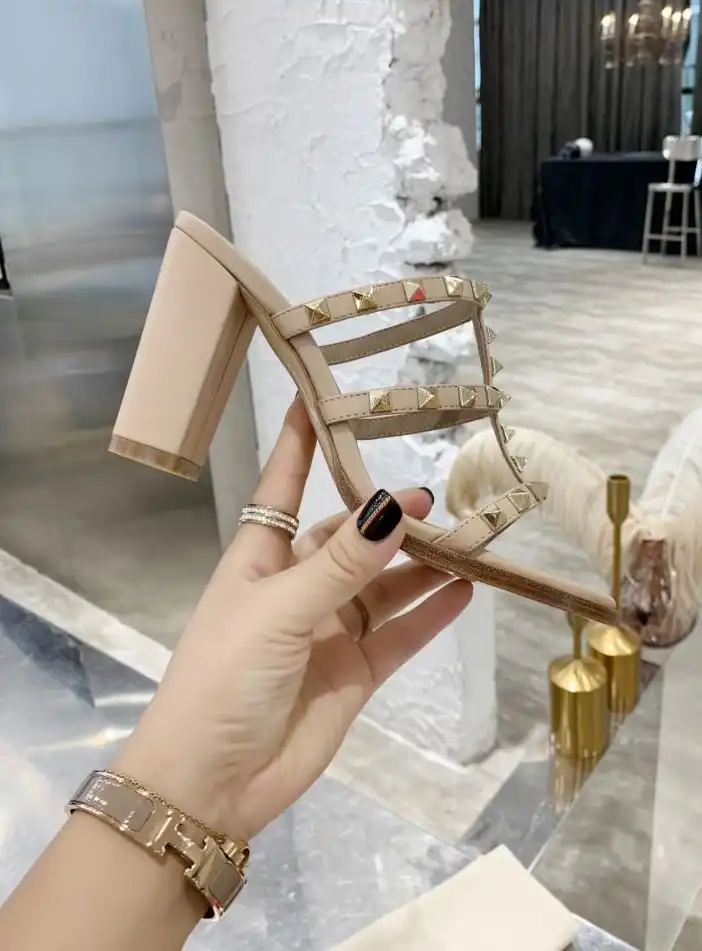 hype Valentino High Heels