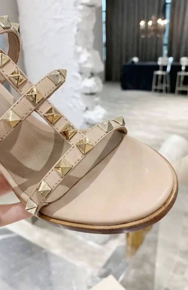 hype Valentino High Heels