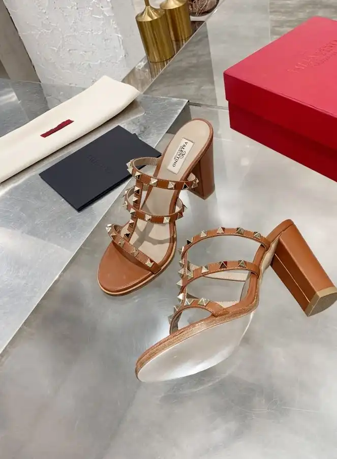 hype Valentino High Heels