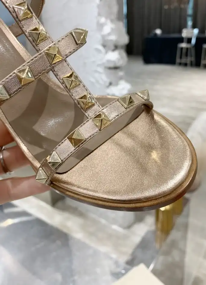 hype Valentino High Heels