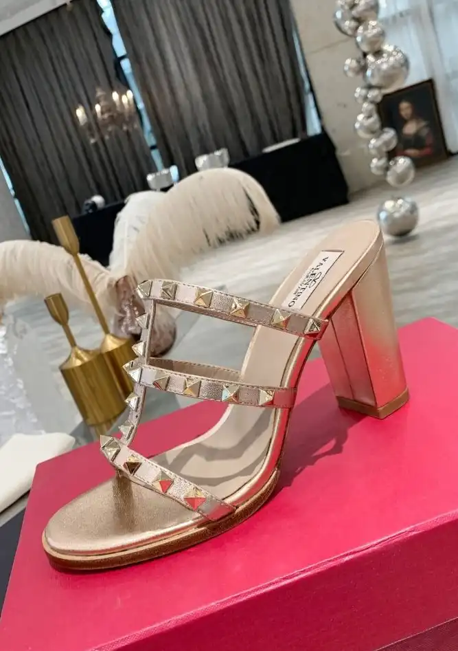 hype Valentino High Heels