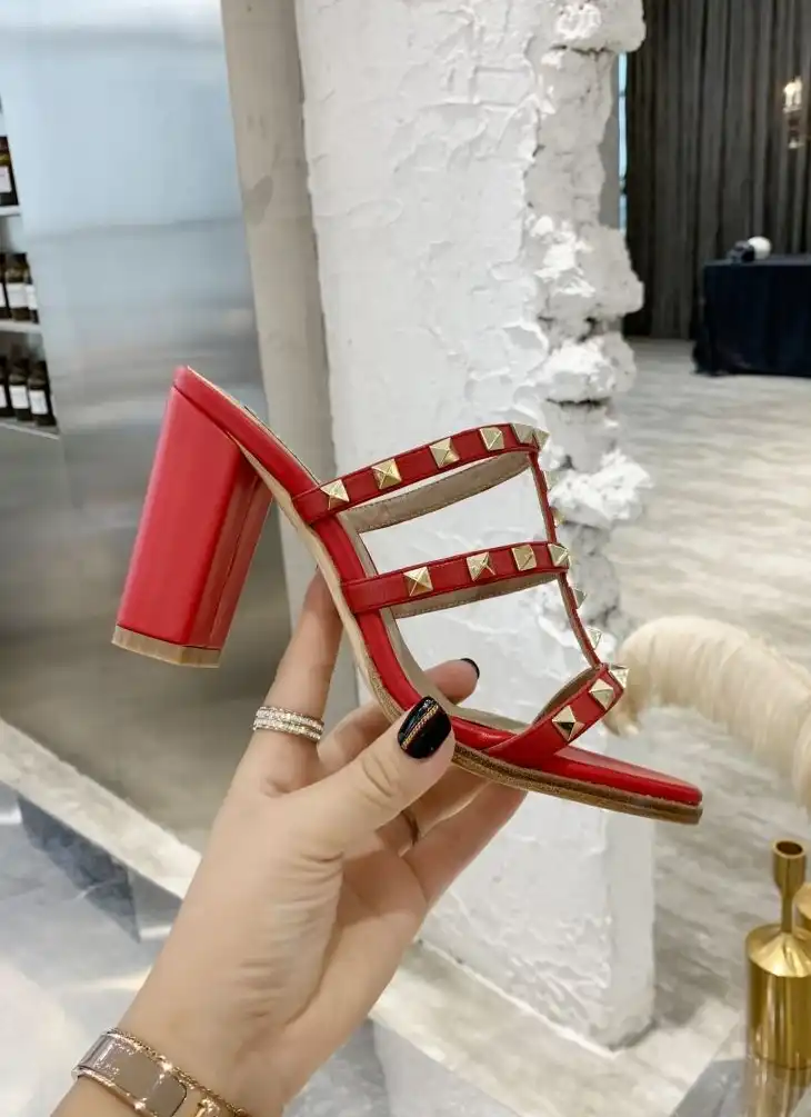 hype Valentino High Heels