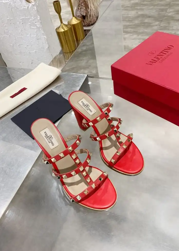 hype Valentino High Heels