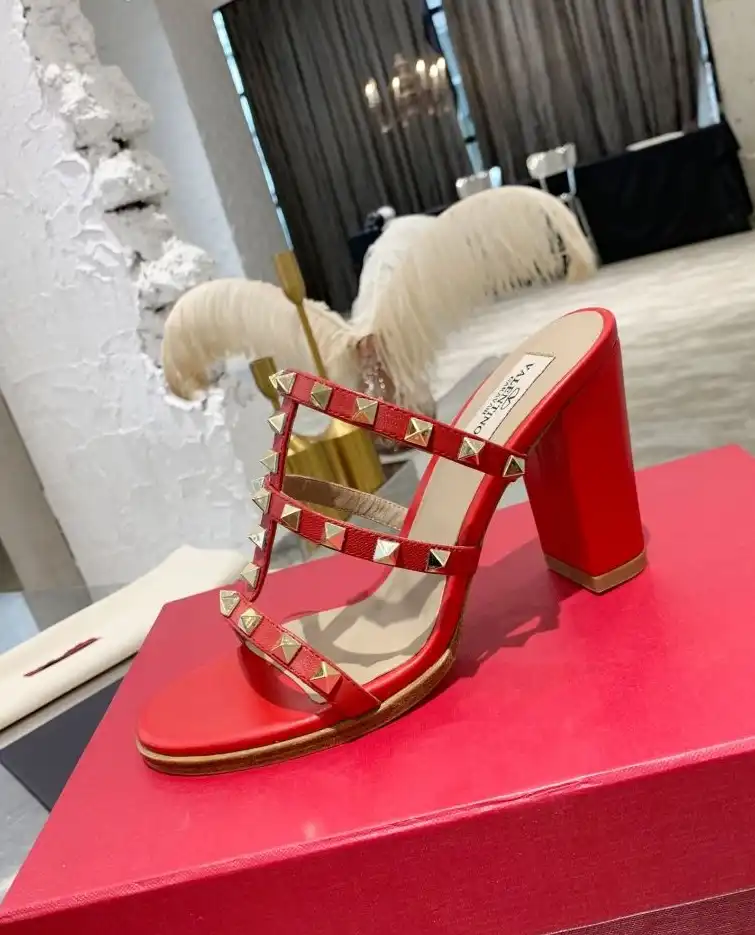 hype Valentino High Heels