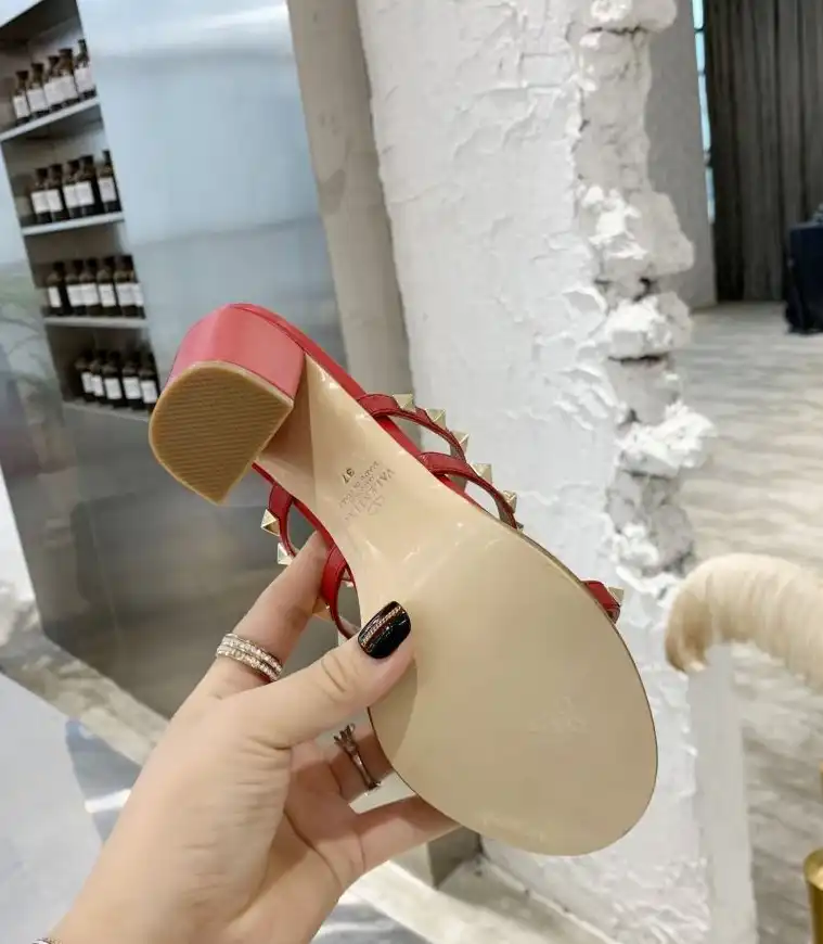 hype Valentino High Heels