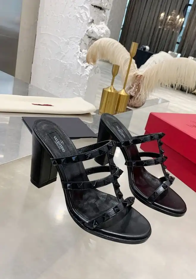 hype Valentino High Heels