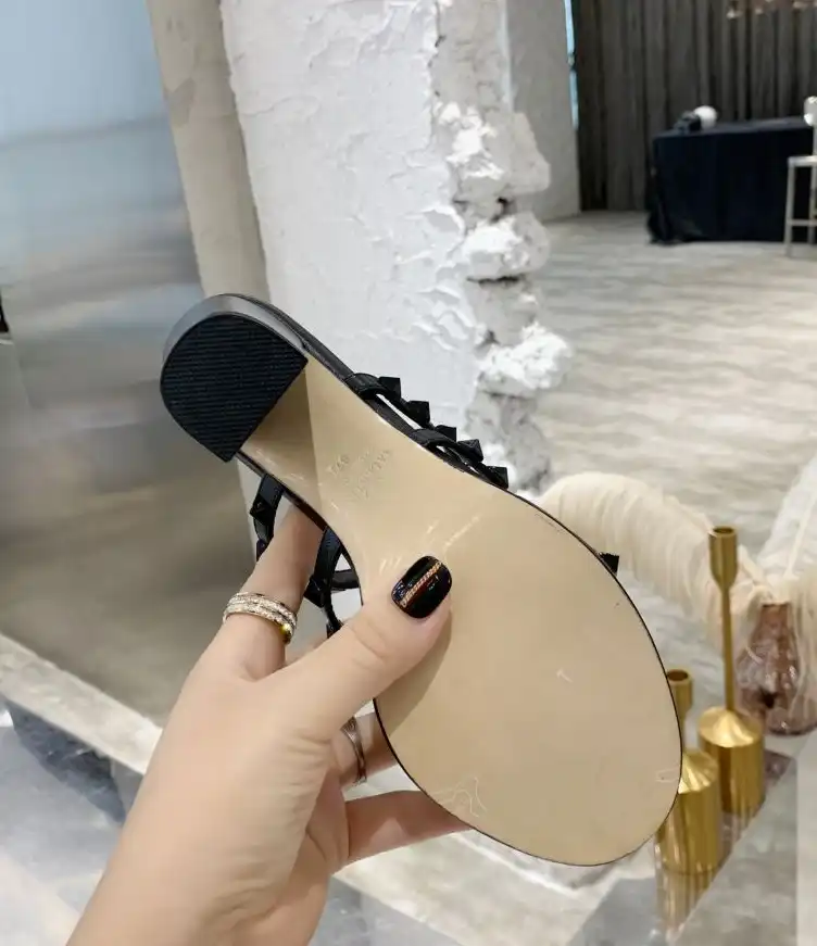 hype Valentino High Heels