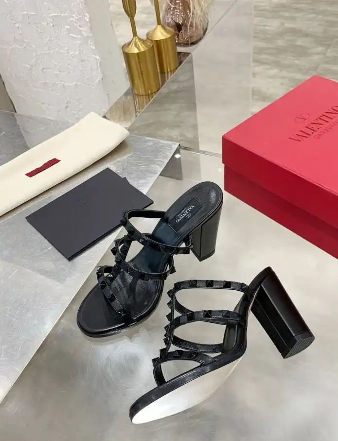 hype Valentino High Heels