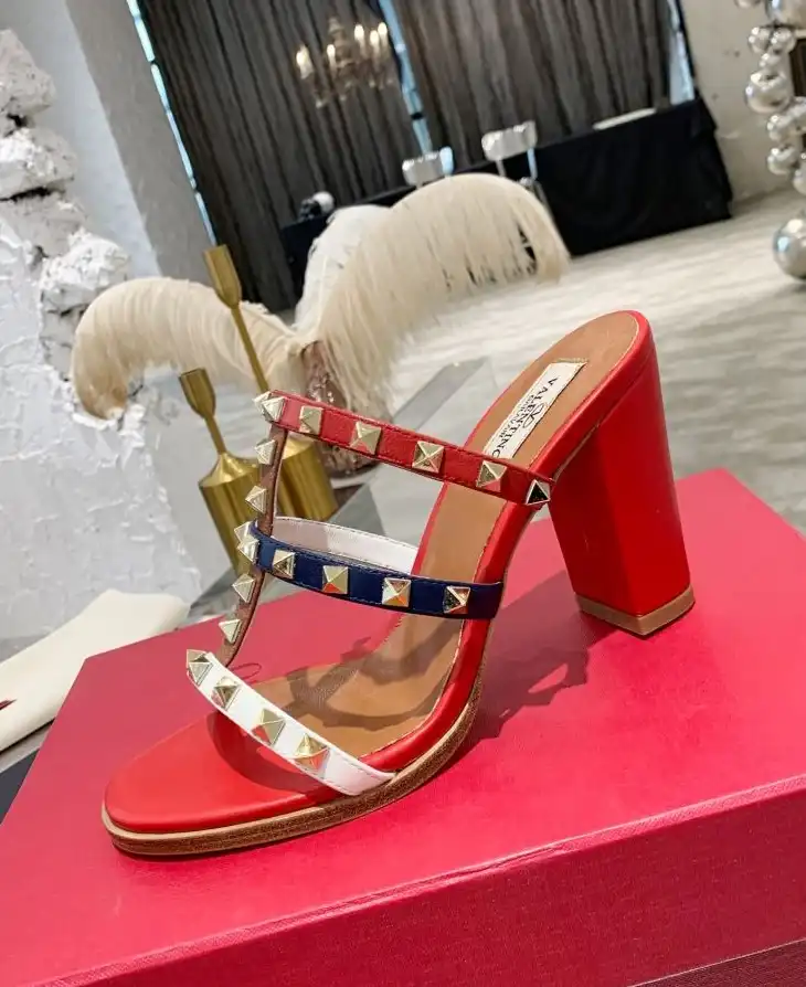 hype Valentino High Heels