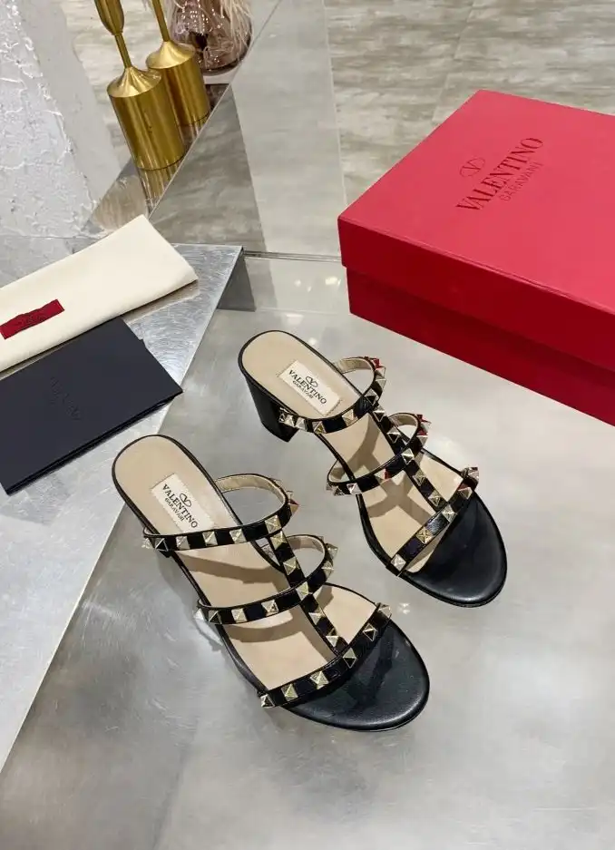 hype Valentino High Heels