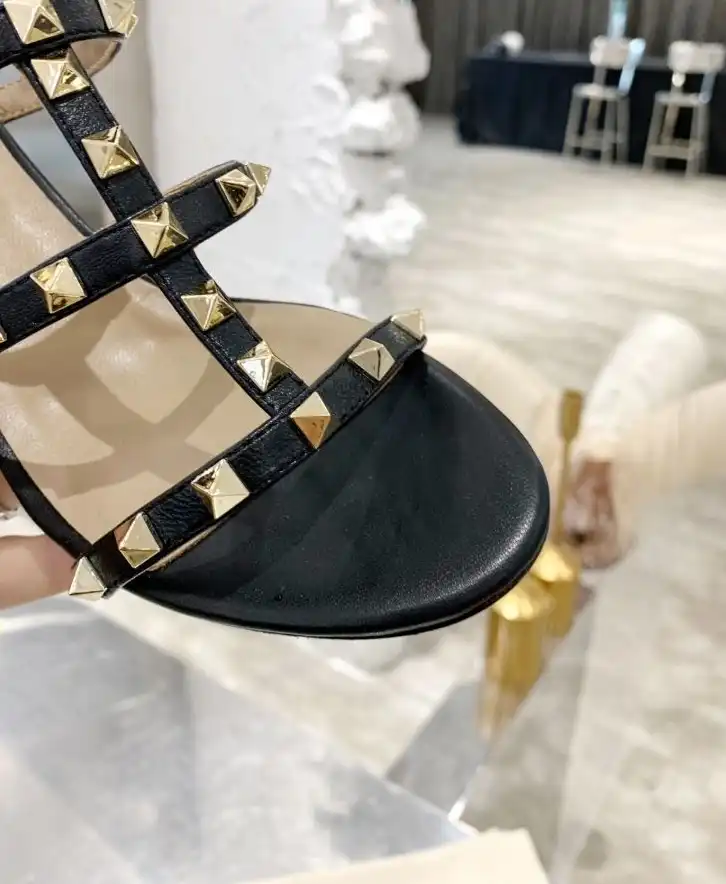 hype Valentino High Heels