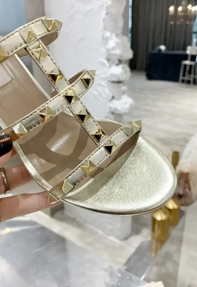 hype Valentino High Heels