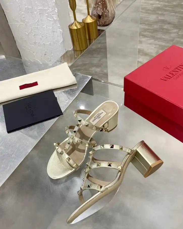 hype Valentino High Heels