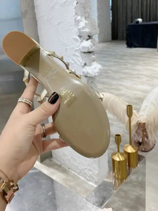 hype Valentino High Heels