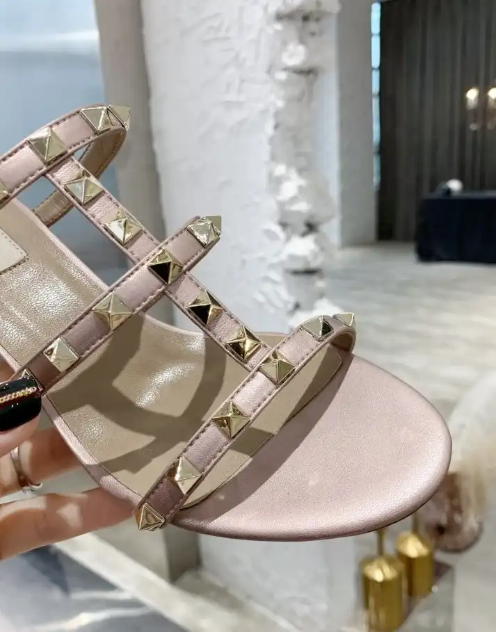 hype Valentino High Heels