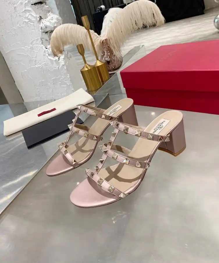 hype Valentino High Heels