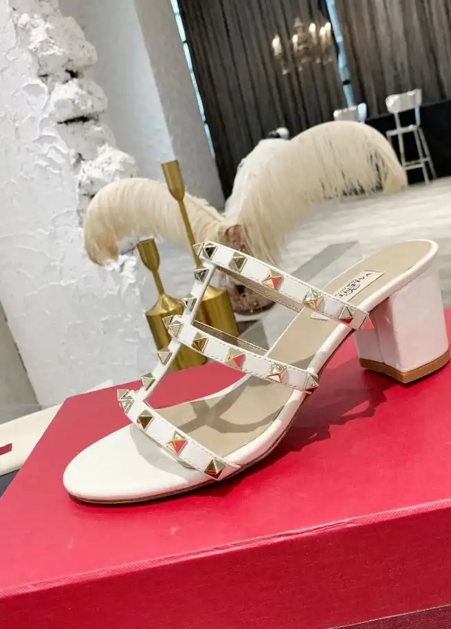 hype Valentino High Heels