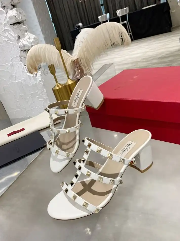 hype Valentino High Heels