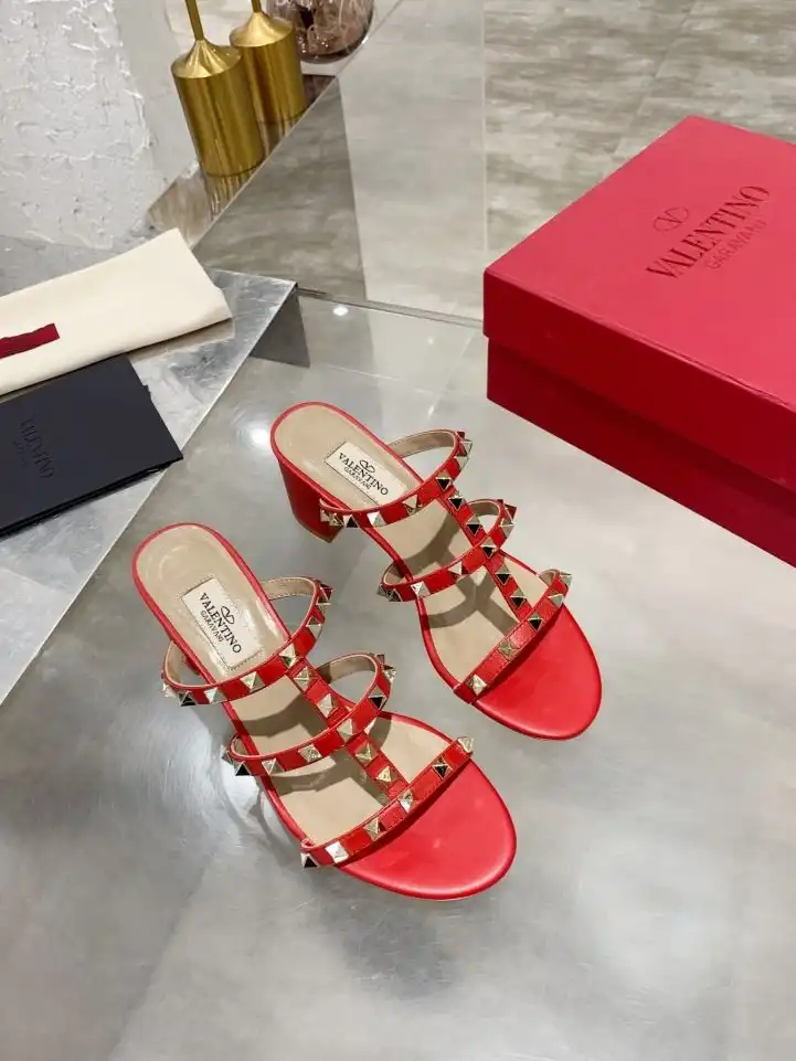 hype Valentino High Heels