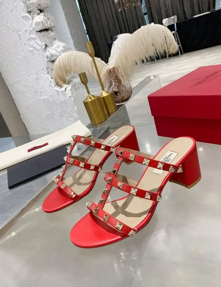 hype Valentino High Heels