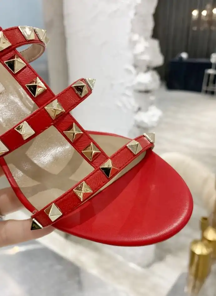 hype Valentino High Heels