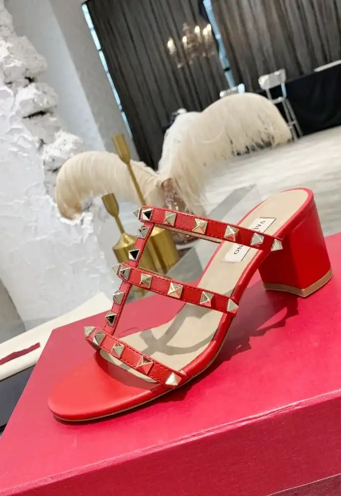 hype Valentino High Heels