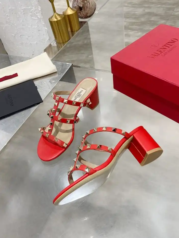 hype Valentino High Heels