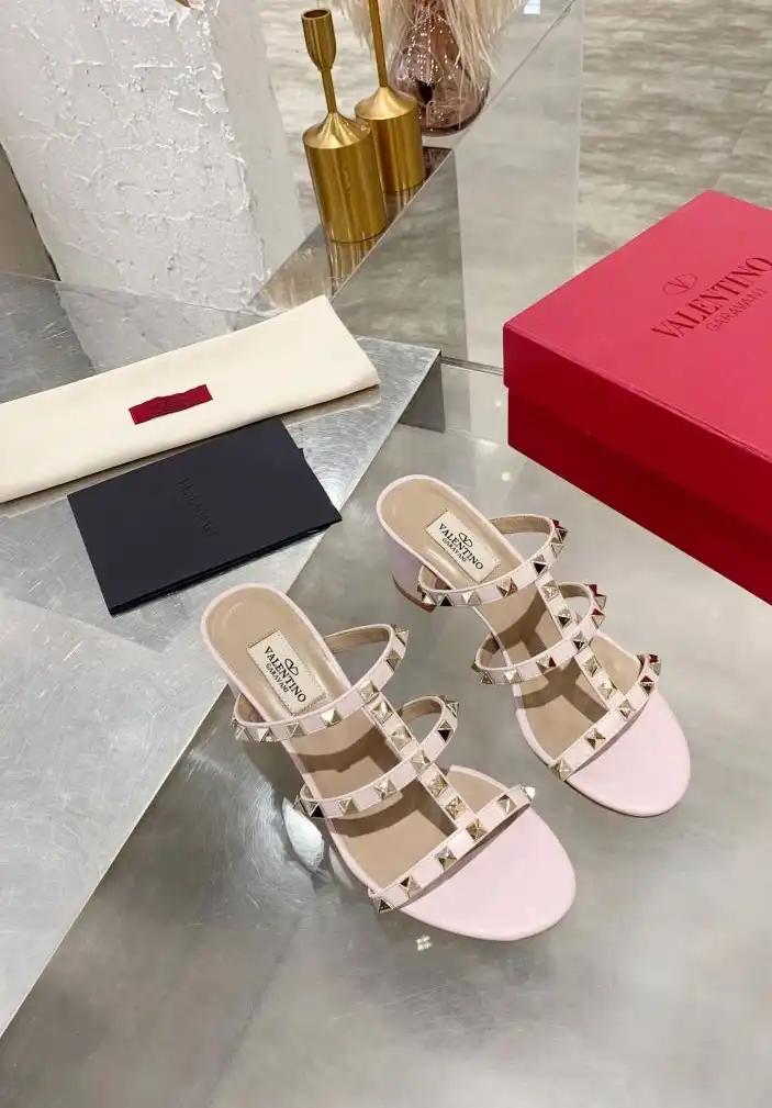 hype Valentino High Heels