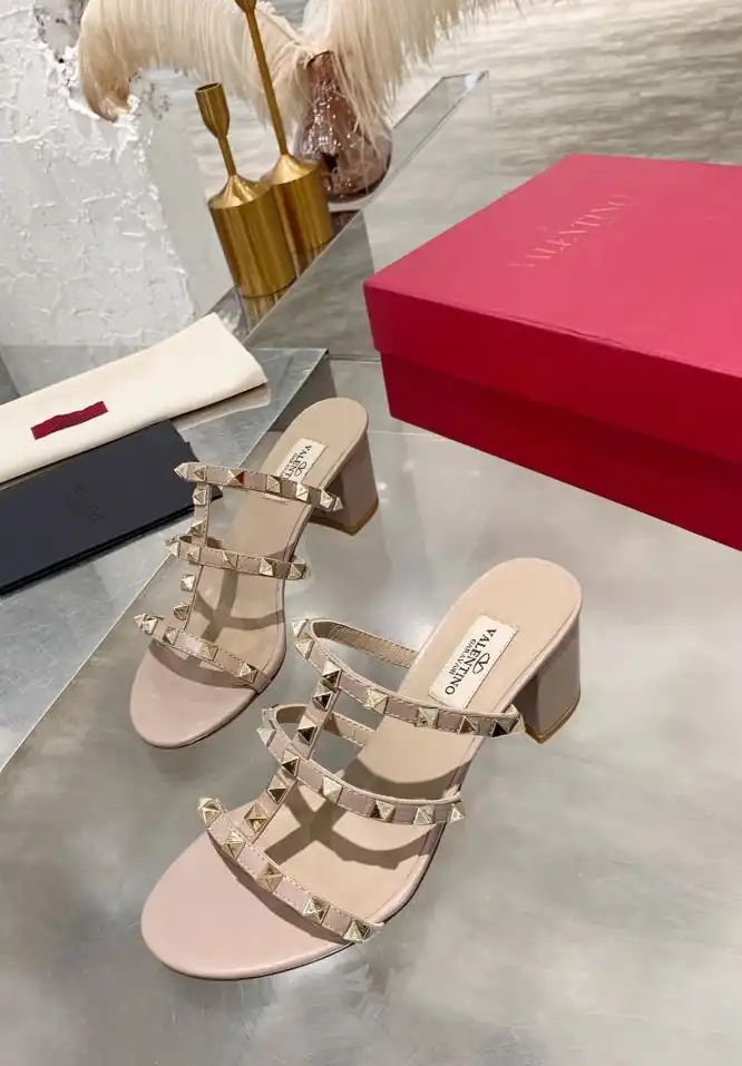 hype Valentino High Heels