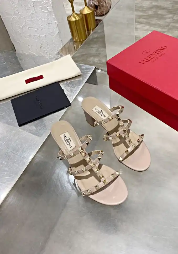 hype Valentino High Heels