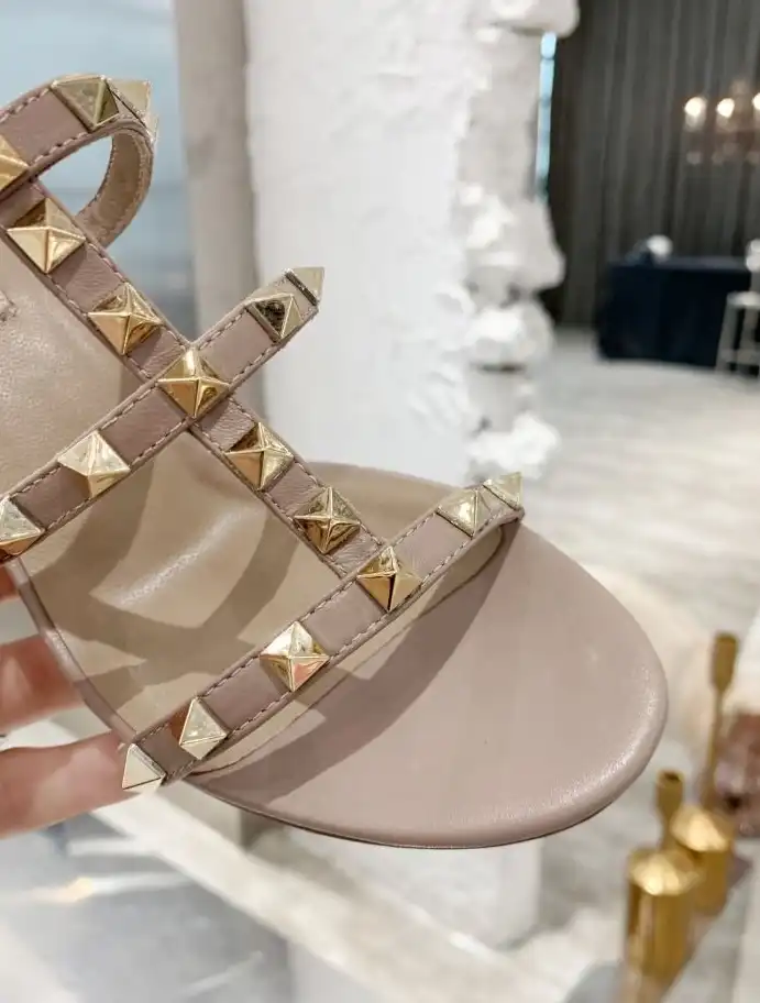 hype Valentino High Heels