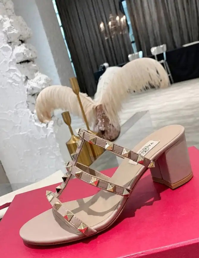 hype Valentino High Heels