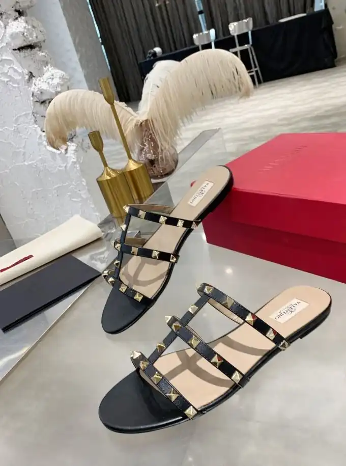 hype Valentino High Heels